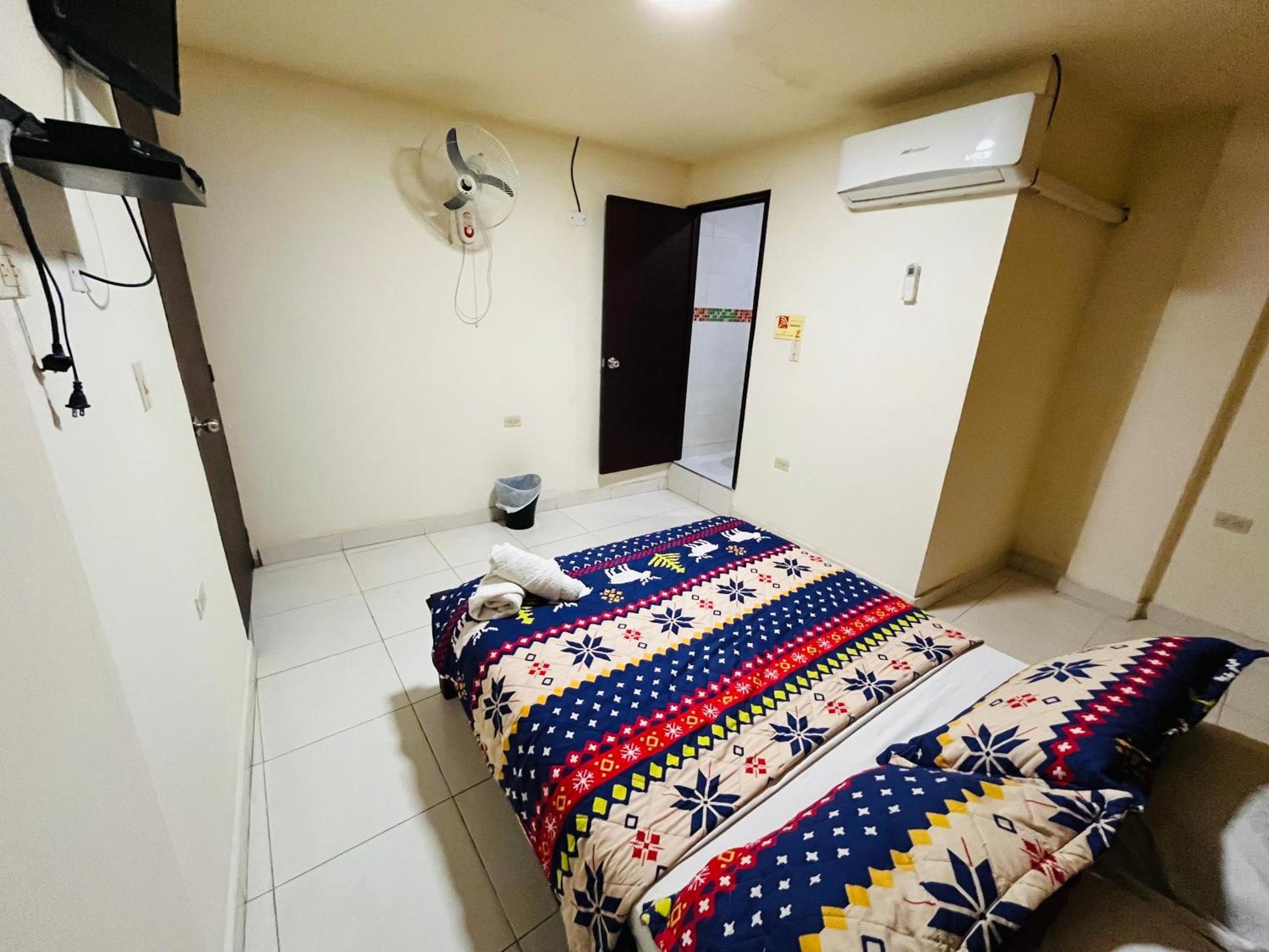 Merkezi Saray Villavieja Exterior foto